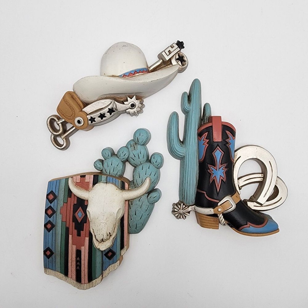 Vintage Burwood USA Lot Plastic‎ Wall Decor Southwest Native Cowboy Cactus Hat